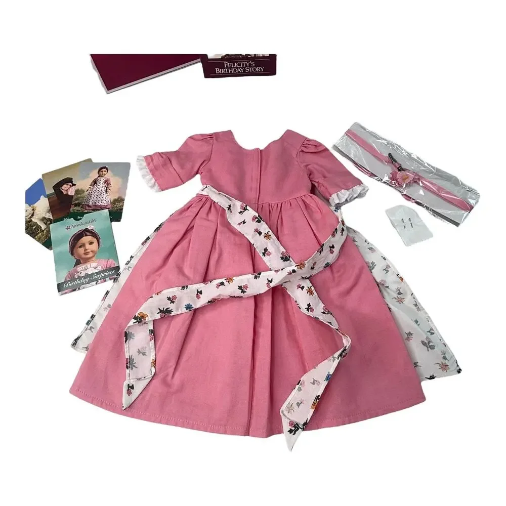 American Girl Felicity Spring Gown Pinner Apron Socks Pins Hair Flowers Pins Box - Picture 7 of 11